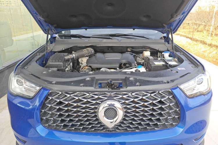 Used Great Wall Poer 2021 2.0T Commercial Version Manual Diesel Two-Wheel Drive Elite Long-Box GW4D20M Engine Bay