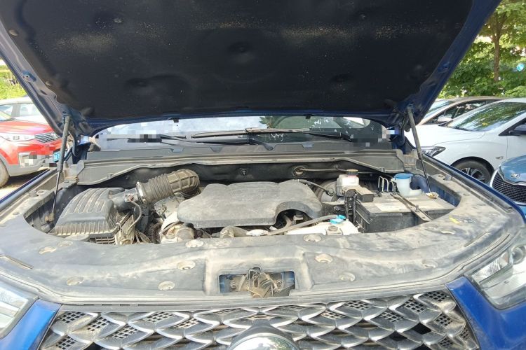 Used Great Wall Poer 2021 2.0T Commercial Version Automatic Diesel Two-Wheel Drive Elite Trim with Long Bed – GW4D20M Engine Bay