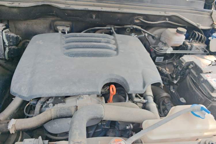 Used Great Wall Poer 2021 2.0T Commercial Version Automatic Gasoline Two-Wheel Drive Elite Trim with Long Bed – GW4C20B Engine Bay