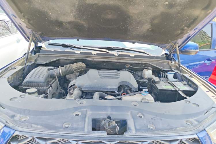 Used Great Wall Poer 2021 2.0T Commercial Version Automatic Diesel Two-Wheel Drive Elite Trim with Long Bed – GW4D20M Engine Bay