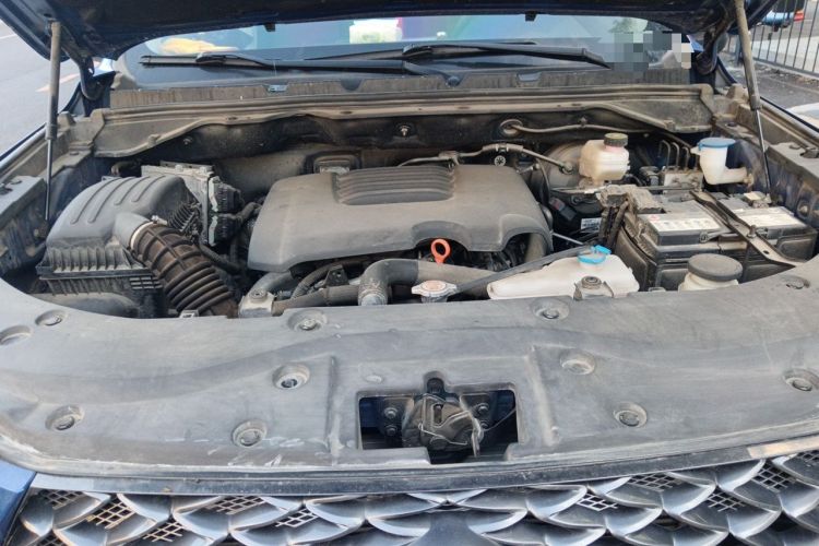 Used Great Wall Poer 2021 2.0T Commercial Version Automatic Gasoline Two-Wheel Drive Elite Trim with Long Bed – GW4C20B Engine Bay