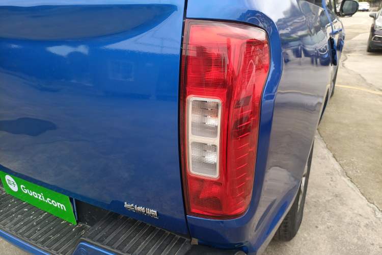 Used Great Wall Poer 2021 2.0T Commercial Version Manual Diesel 4x4 Navigation Type Long Bed GW4D20M Exterior 3