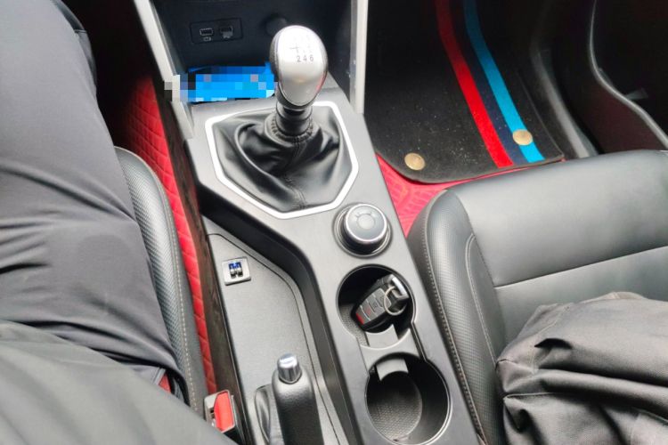 Used Great Wall Poer 2021 2.0T Commercial Version Manual Diesel 4x4 Elite Long-Box GW4D20M Gear Lever