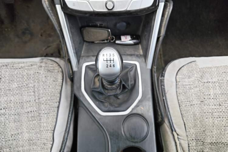 Used Great Wall Poer 2021 2.0T Commercial Version Manual Diesel Two-Wheel Drive Elite Long-Box GW4D20M Gear Lever