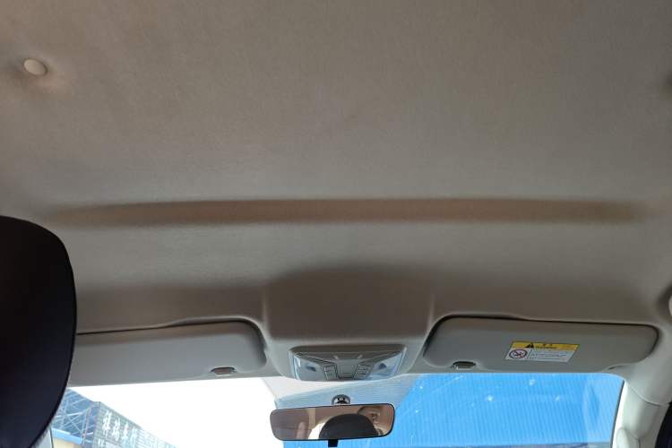 Used Great Wall Poer 2021 2.0T Commercial Version Automatic Diesel 4x4 Elite Long-Box GW4D20M Headliner
