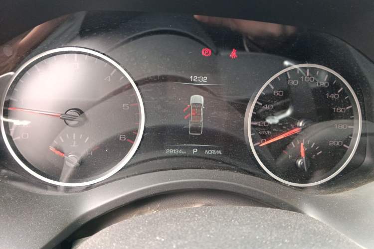 Used Great Wall Poer 2021 2.0T Commercial Version Automatic Diesel Two-Wheel Drive Elite Trim with Long Bed – GW4D20M Instrument Cluster