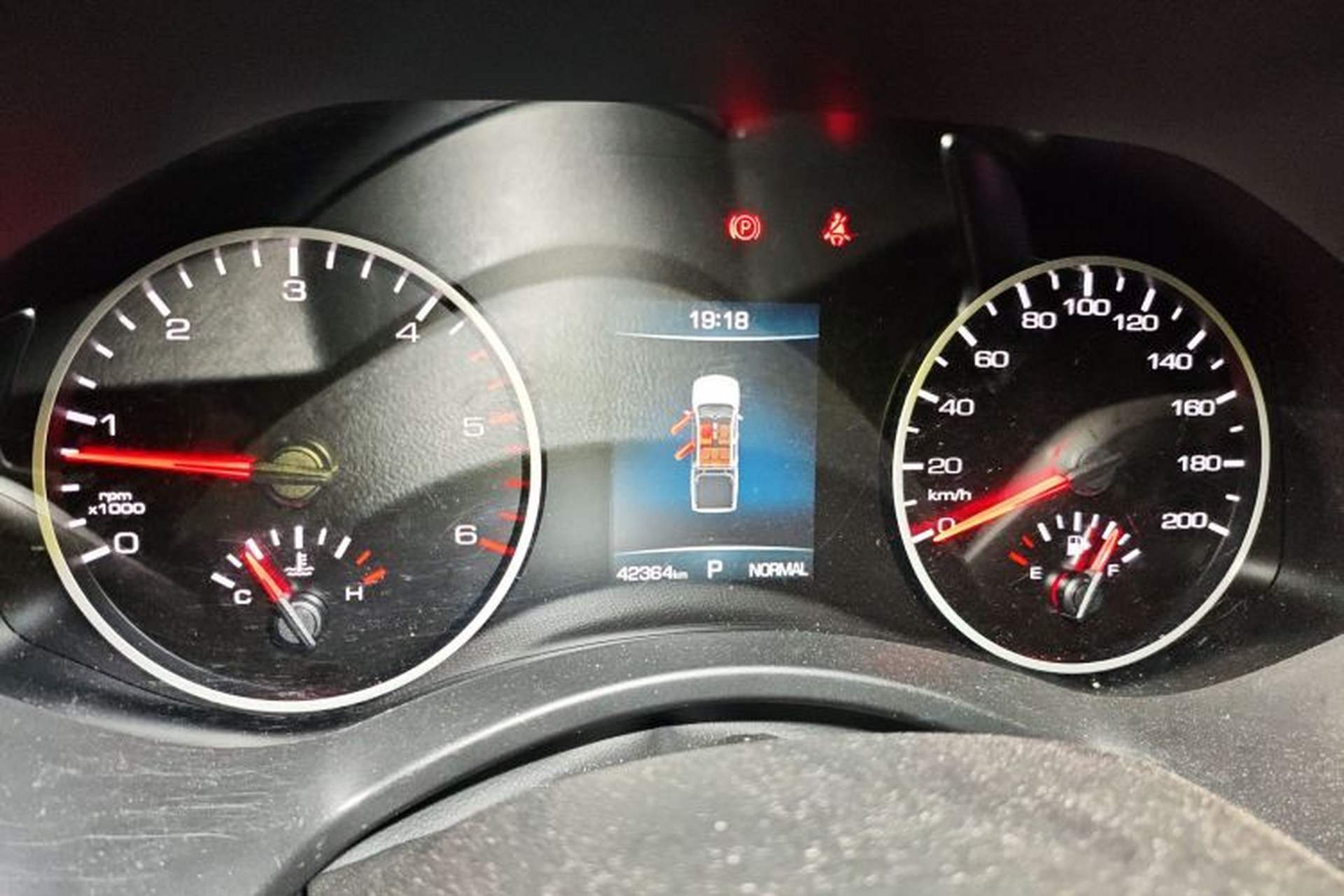 Used Great Wall Poer 2021 2.0T Commercial Version Automatic Diesel Two-Wheel Drive Elite Trim with Long Bed – GW4D20M Instrument Cluster