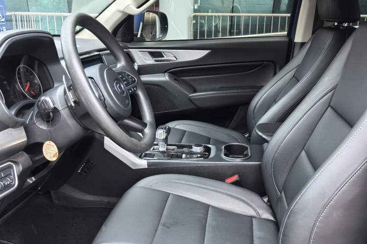 Used Great Wall Poer 2021 2.0T Commercial Version Automatic Diesel Two-Wheel Drive Elite Trim with Long Bed – GW4D20M Interior 2
