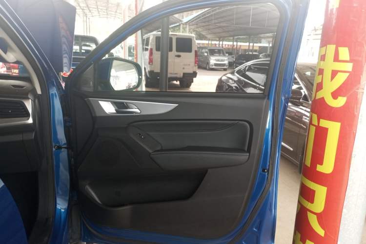 Used Great Wall Poer 2021 2.0T Commercial Version Manual Diesel Two-Wheel Drive Elite Long-Box GW4D20M Interior 2