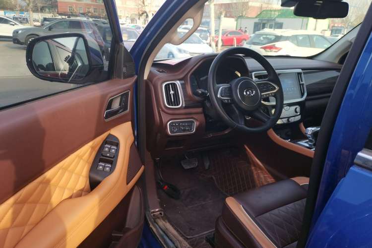 Used Great Wall Poer 2021 2.0T Global Version Automatic Diesel 4x4 Prestige Standard Cab GW4D20M Interior 3