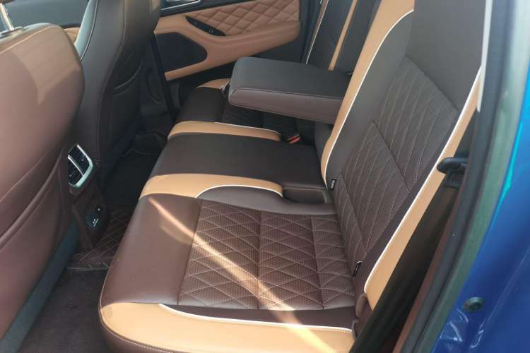 Used Great Wall Poer 2021 2.0T Global Version Automatic Diesel 4x4 Prestige Standard Cab GW4D20M Interior 4