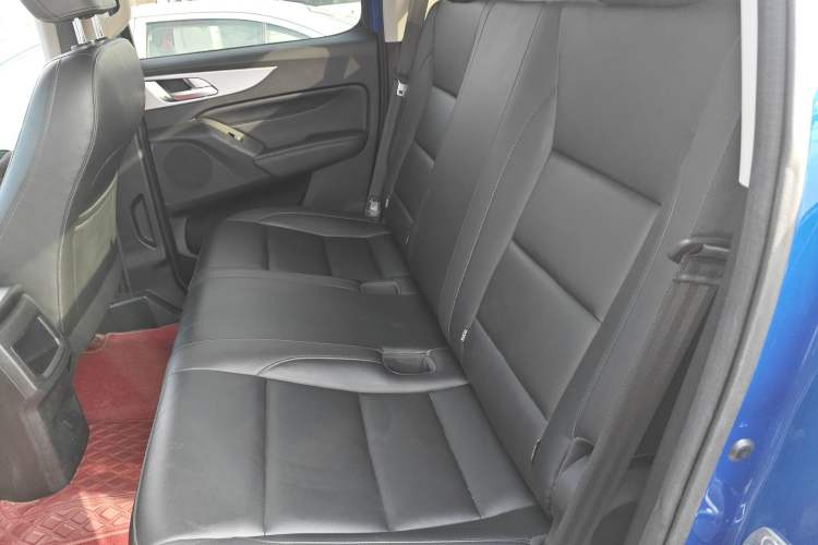 Used Great Wall Poer 2021 2.0T Commercial Version Manual Diesel Two-Wheel Drive Elite Long-Box GW4D20M Interior 4