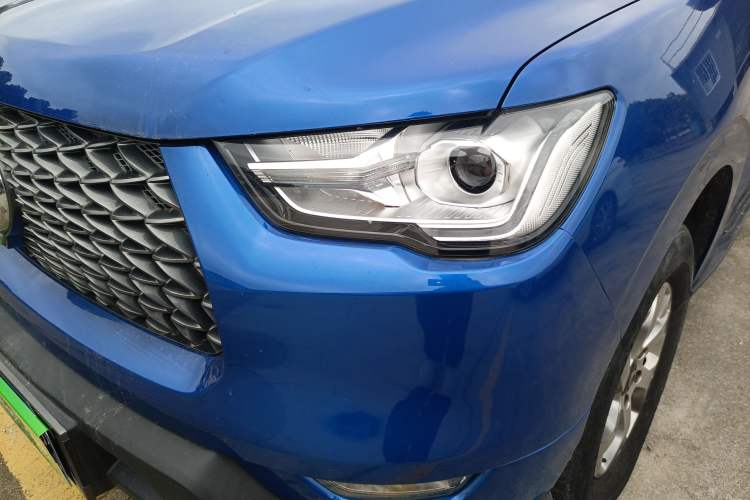 Used Great Wall Poer 2021 2.0T Commercial Version Manual Diesel 4x4 Navigation Type Long Bed GW4D20M Left Front Headlight