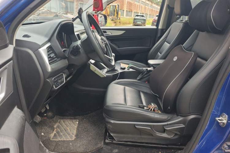 Used Great Wall Poer 2021 2.0T Commercial Version Manual Diesel 4x4 Elite Long-Box GW4D20M Left Front Seat