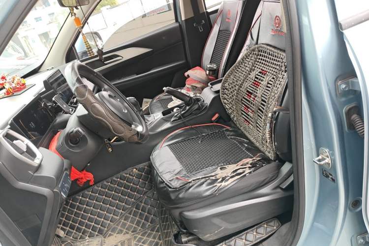 Used Great Wall Poer 2021 2.0T Commercial Version Manual Diesel Two-Wheel Drive Elite Long-Box GW4D20M Left Front Seat