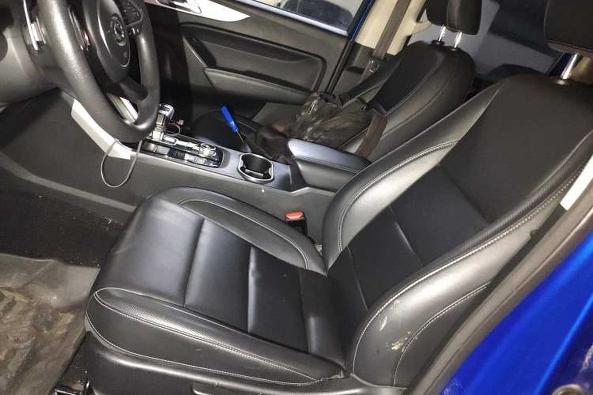 Used Great Wall Poer 2021 2.0T Commercial Version Automatic Diesel Two-Wheel Drive Elite Trim with Long Bed – GW4D20M Left Front Seat