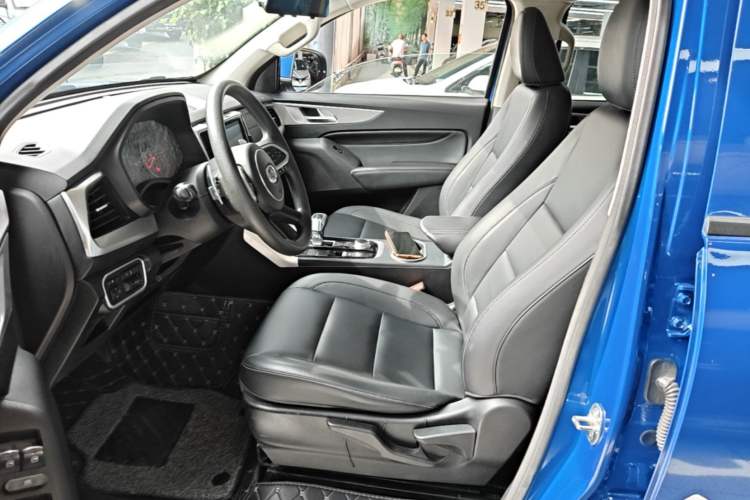 Used Great Wall Poer 2021 2.0T Commercial Version Automatic Diesel Two-Wheel Drive Elite Trim with Long Bed – GW4D20M Left Front Seat
