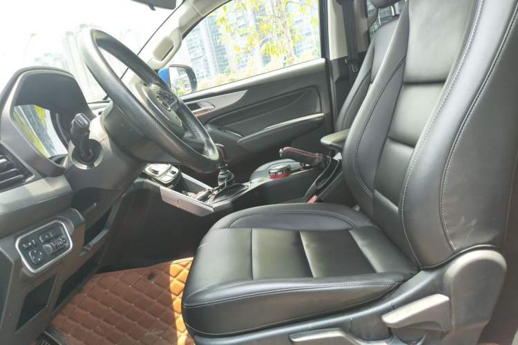 Used Great Wall Poer 2021 2.0T Commercial Version Manual Diesel Two-Wheel Drive Elite Long-Box GW4D20M Left Front Seat