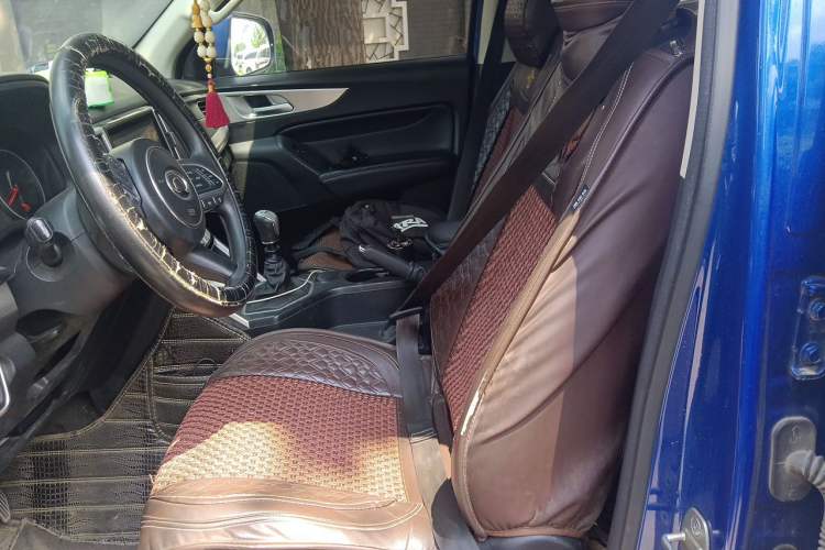 Used Great Wall Poer 2021 2.0T Commercial Version Manual Diesel Two-Wheel Drive Elite Long-Box GW4D20M Left Front Seat