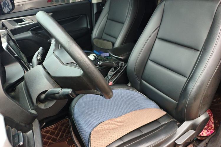 Used Great Wall Poer 2021 2.0T Commercial Version Manual Diesel Two-Wheel Drive Elite Long-Box GW4D20M Left Front Seat