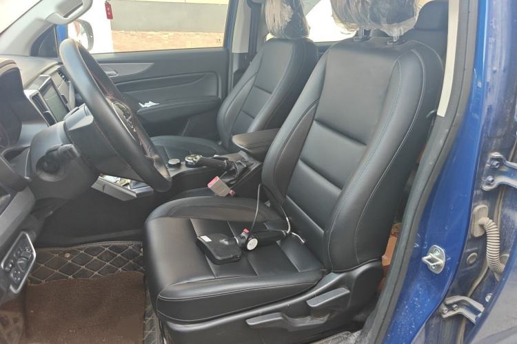 Used Great Wall Poer 2021 2.0T Commercial Version Manual Diesel 4x4 Elite Long-Box GW4D20M Left Front Seat