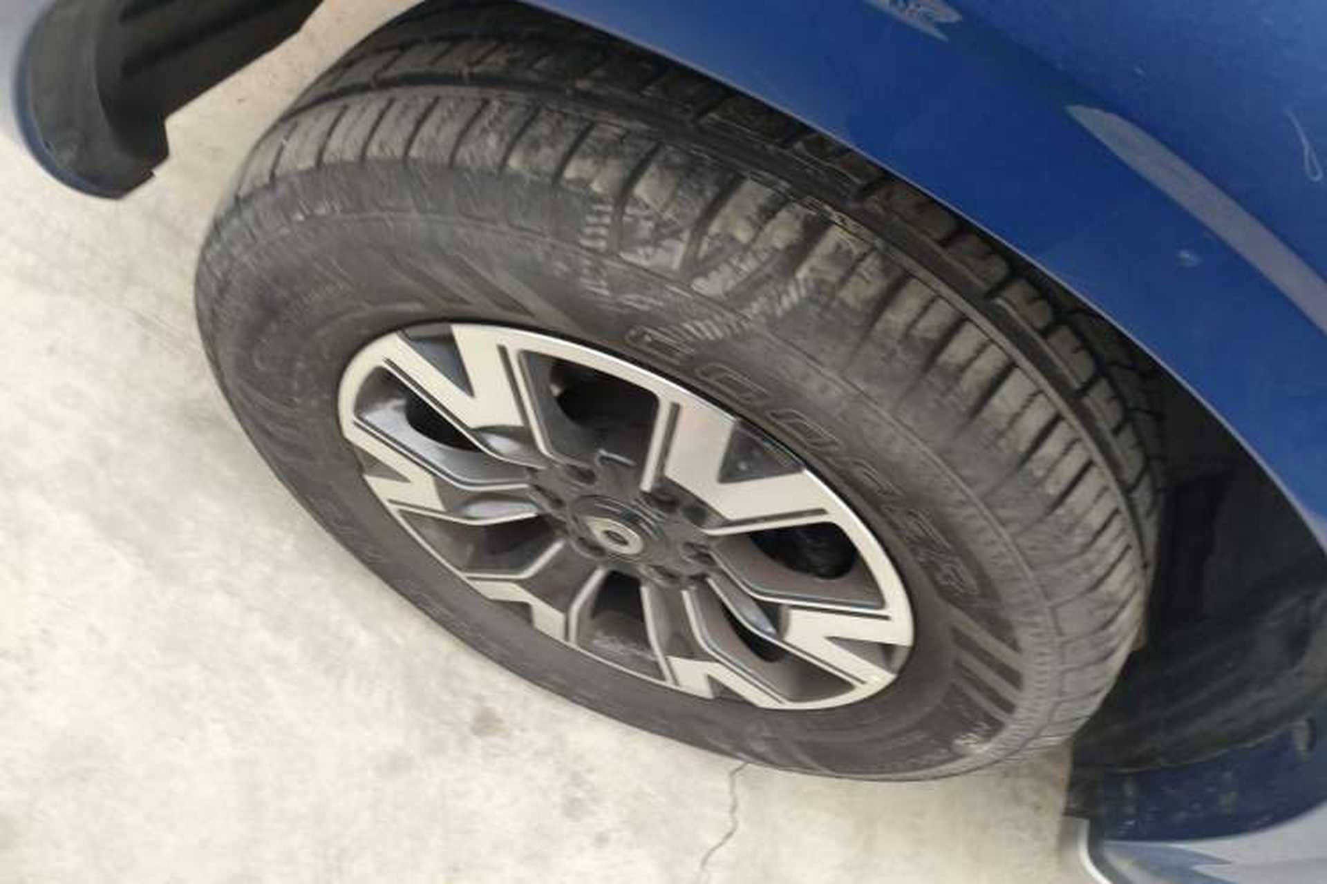 Used Great Wall Poer 2021 2.0T Global Version Automatic Diesel 4x4 Comfort Trim Standard Box GW4D20M Left Front Wheel Hub