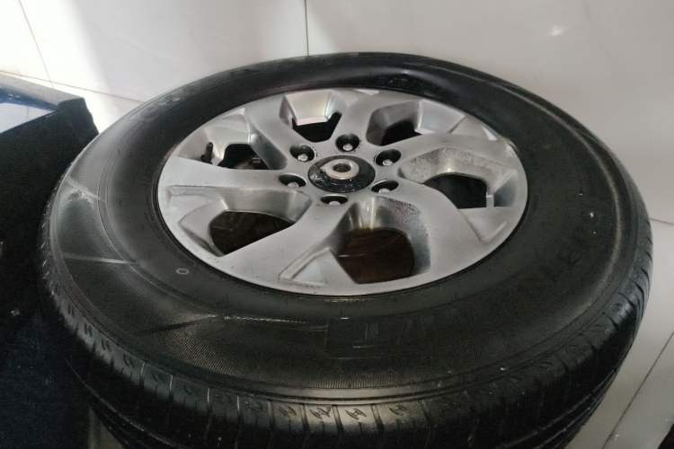 Used Great Wall Poer 2021 2.0T Commercial Version Automatic Diesel Two-Wheel Drive Elite Trim with Long Bed – GW4D20M Left Front Wheel Hub