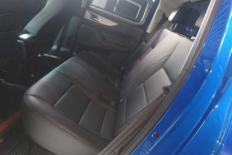 Used Great Wall Poer 2021 2.0T Commercial Version Automatic Diesel 4x4 Elite Long-Box GW4D20M Left Rear Seat