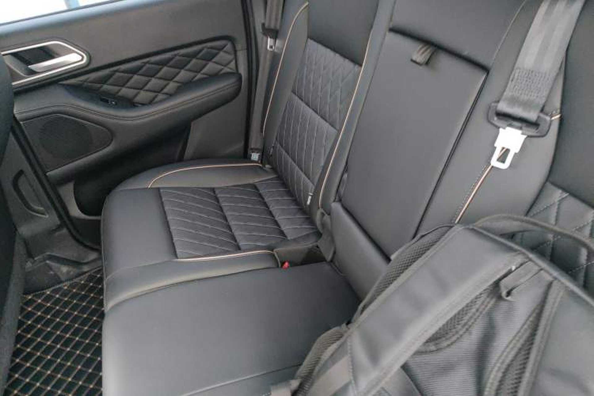 Used Great Wall Poer 2021 2.0T Global Version Automatic Diesel 4x4 Comfort Trim Standard Box GW4D20M Left Rear Seat