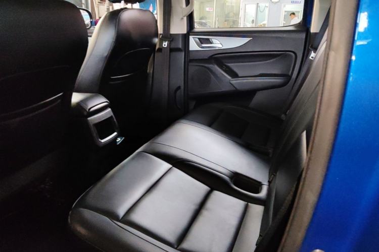 Used Great Wall Poer 2021 2.0T Commercial Version Manual Diesel Two-Wheel Drive Elite Long-Box GW4D20M Left Rear Seat