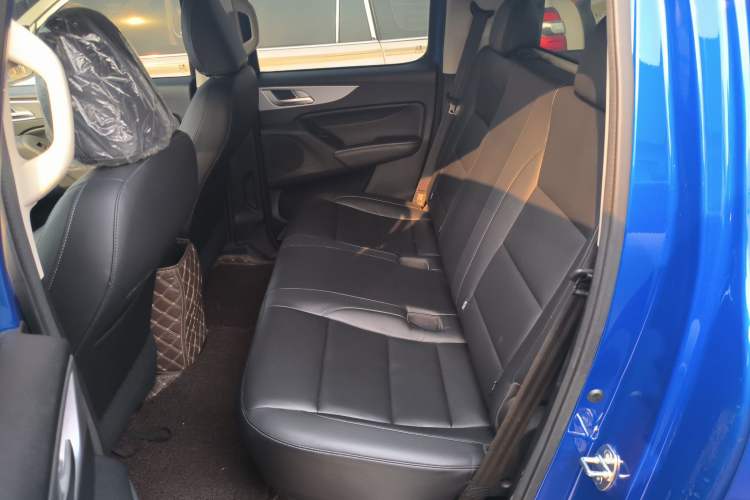Used Great Wall Poer 2021 2.0T Commercial Version Automatic Diesel 4x4 Elite Long-Box GW4D20M Left Rear Seat
