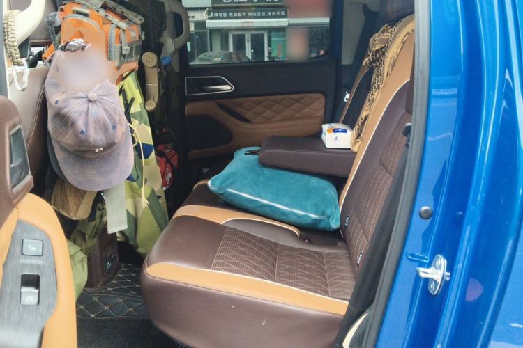 Used Great Wall Poer 2021 2.0T Global Version Automatic Gasoline 4x4 Prestige Standard Cab GW4C20B Left Rear Seat