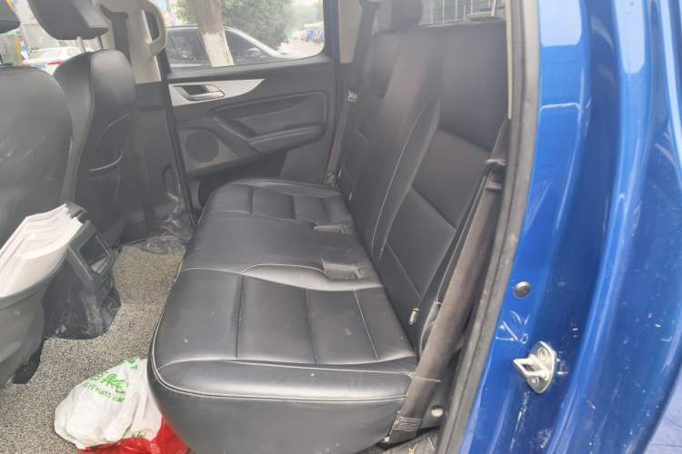 Used Great Wall Poer 2021 2.0T Commercial Version Automatic Diesel Two-Wheel Drive Elite Trim with Long Bed – GW4D20M Left Rear Seat