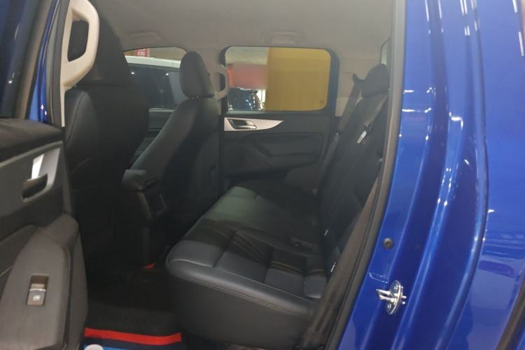 Used Great Wall Poer 2021 2.0T Commercial Version Automatic Diesel Two-Wheel Drive Elite Trim with Long Bed – GW4D20M Left Rear Seat
