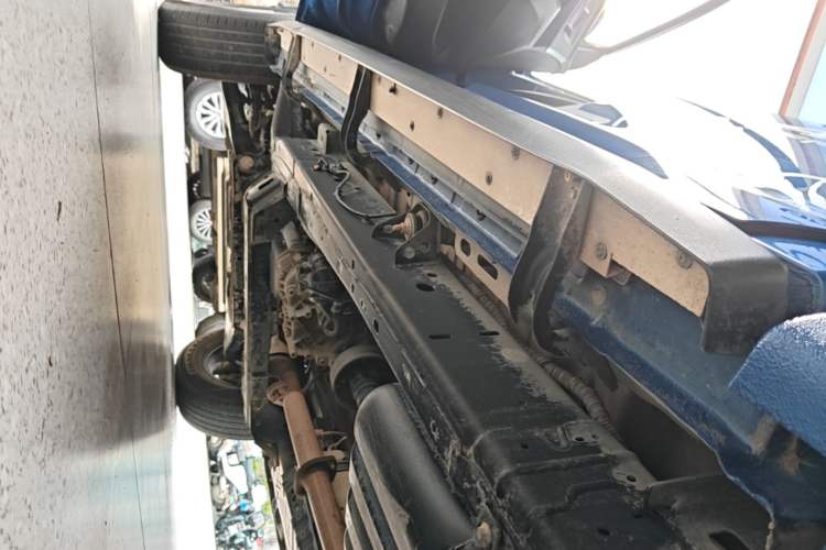 Used Great Wall Poer 2021 2.0T Commercial Version Automatic Diesel Two-Wheel Drive Elite Trim with Long Bed – GW4D20M Left Side Sill