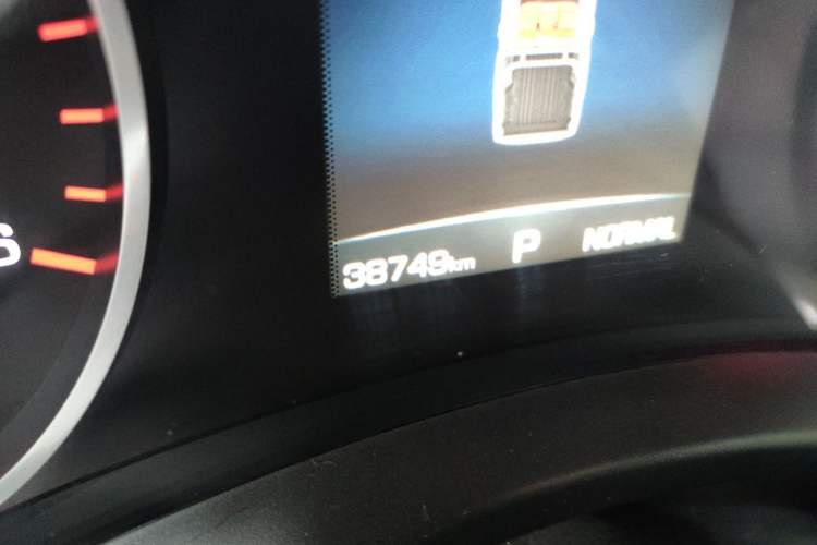 Used Great Wall Poer 2021 2.0T Commercial Version Automatic Diesel 4x4 Navigation-Ready Long-Box GW4D20M Odometer Close Up