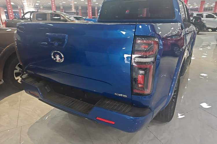 Used Great Wall Poer 2021 2.0T Global Version Passenger Automatic Diesel Two-Wheel Drive Comfort Trim Standard Cab GW4D20M Rear Right 45 Deg