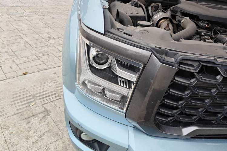 Used Great Wall Poer 2021 2.0T Commercial Version Manual Diesel Two-Wheel Drive Elite Long-Box GW4D20M Right Front Headlight