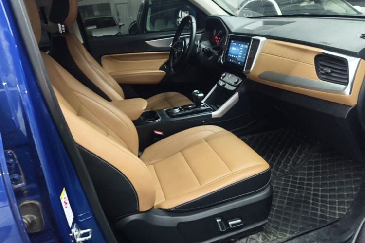 Used Great Wall Poer 2021 2.0T Commercial Version Automatic Gasoline 4x4 Navigation Type Long-Box GW4C20B Right Front Seat