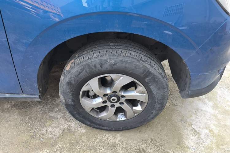 Used Great Wall Poer 2021 2.0T Commercial Version Manual Diesel Two-Wheel Drive Elite Long-Box GW4D20M Right Front Wheel Hub
