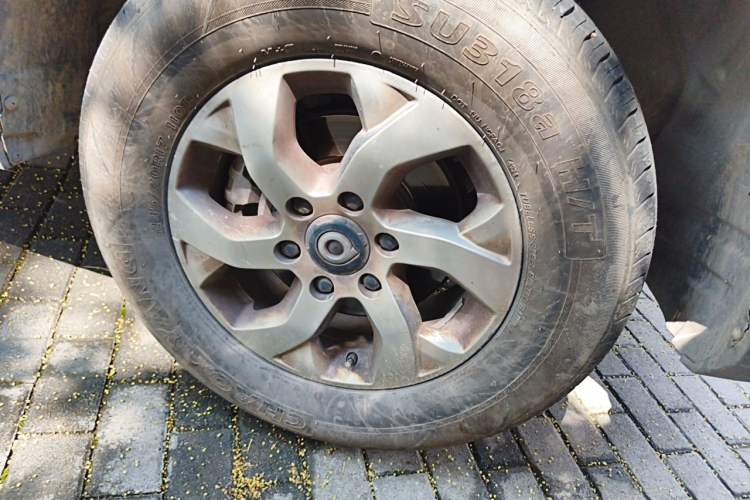 Used Great Wall Poer 2021 2.0T Commercial Version Automatic Diesel 4x4 Elite Long-Box GW4D20M Right Front Wheel Hub