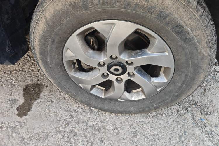 Used Great Wall Poer 2021 2.0T Commercial Version Manual Diesel 4x4 Elite Long-Box GW4D20M Right Front Wheel Hub