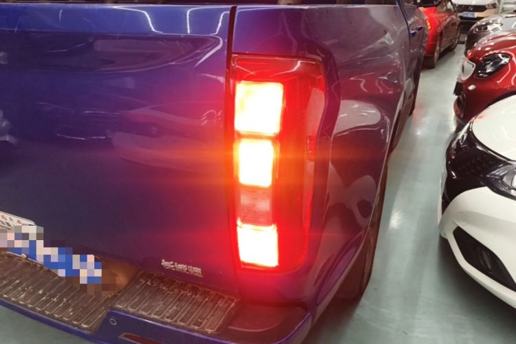 Used Great Wall Poer 2021 2.0T Commercial Version Automatic Gasoline 4x4 Navigation Type Long-Box GW4C20B Right Rear Taillight