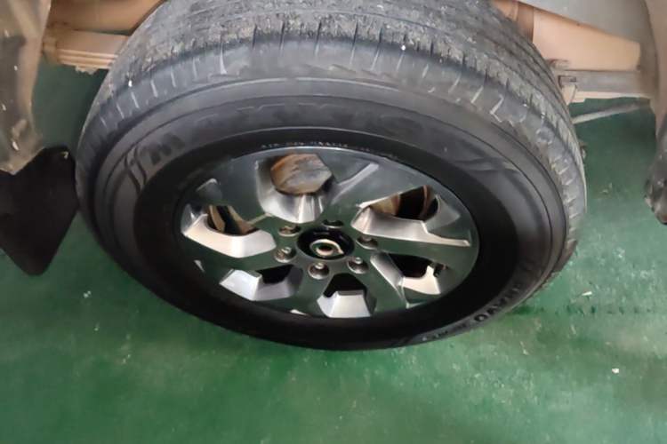 Used Great Wall Poer 2021 2.0T Commercial Version Manual Diesel Two-Wheel Drive Elite Long-Box GW4D20M Right Rear Wheel Hub