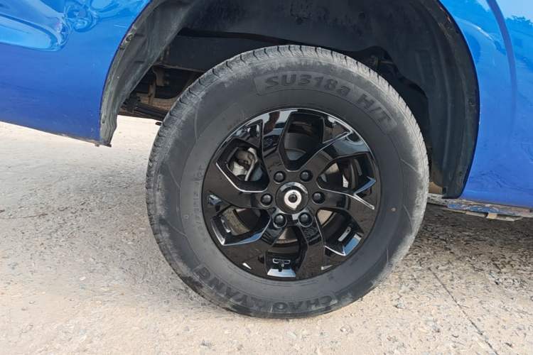 Used Great Wall Poer 2021 2.0T Commercial Version Manual Diesel Two-Wheel Drive Elite Long-Box GW4D20M Right Rear Wheel Hub