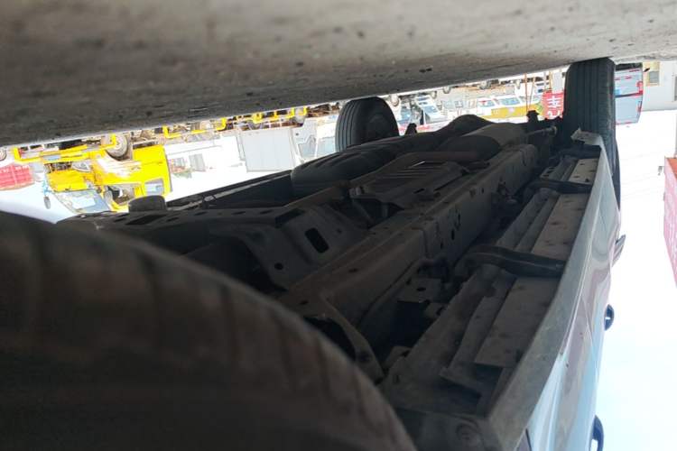 Used Great Wall Poer 2021 2.0T Commercial Version Manual Diesel Two-Wheel Drive Elite Long-Box GW4D20M Right Side Sill