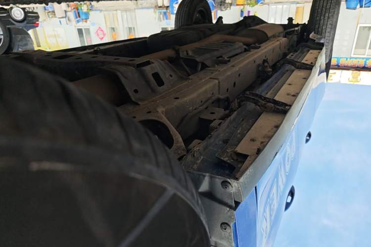 Used Great Wall Poer 2021 2.0T Commercial Version Manual Diesel Two-Wheel Drive Elite Long-Box GW4D20M Right Side Sill