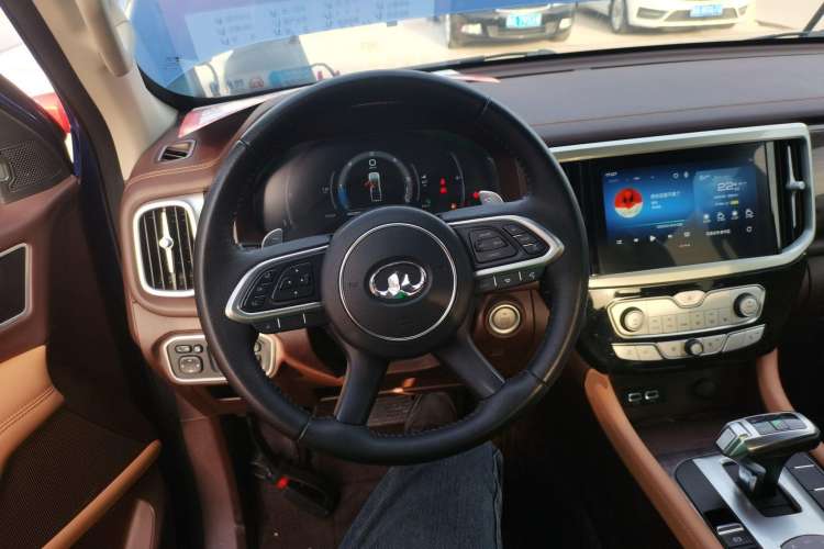 Used Great Wall Poer 2021 2.0T Global Version Automatic Diesel 4x4 Prestige Standard Cab GW4D20M Steering Wheel