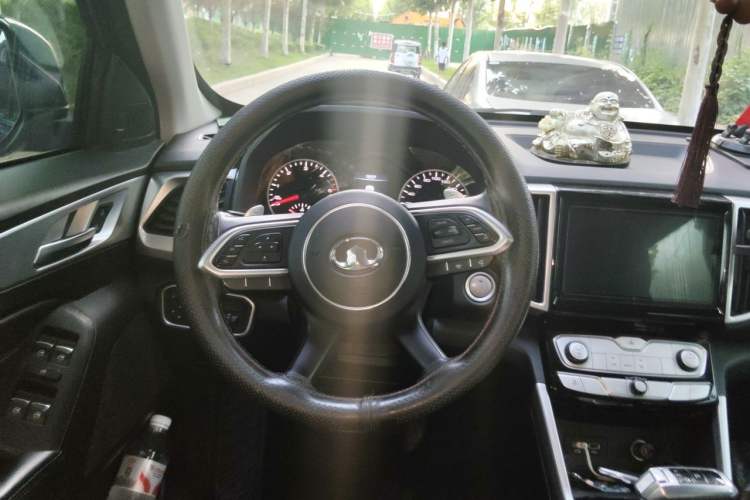 Used Great Wall Poer 2021 2.0T Commercial Version Automatic Diesel Two-Wheel Drive Elite Trim with Long Bed – GW4D20M Steering Wheel