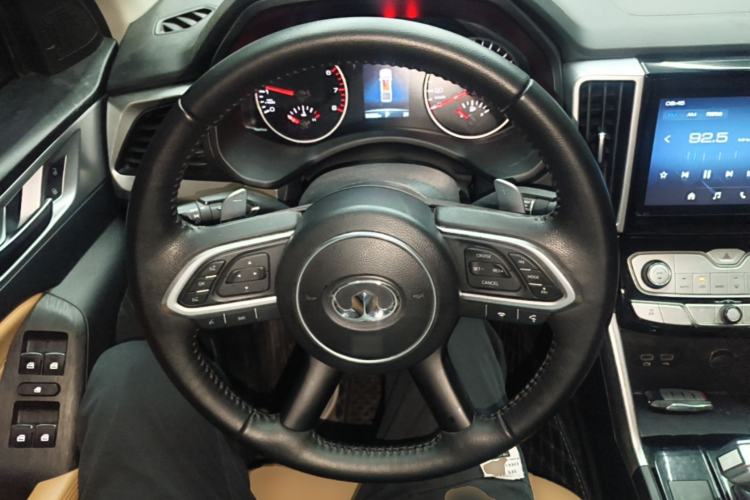 Used Great Wall Poer 2021 2.0T Commercial Version Automatic Gasoline 4x4 Navigation Type Long-Box GW4C20B Steering Wheel